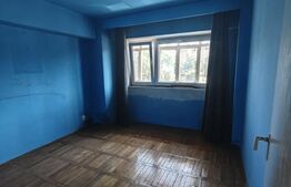  Apartament de vanzare, cu 3 camere spațios, etaj 1, zona Parcul Mara