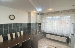 Apartament de vanzare, cu 2 camere decomandat, 50mp, etaj 4, zona Hotvon