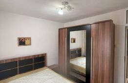 Apartament de vanzare, cu 2 camere decomandat, 50mp, etaj 4, zona Hotvon