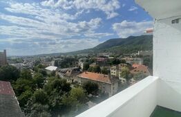 Oportunitate! Garsoniera de vanzare, 28 mp, balcon 6 mp, etaj 9, zona Vivo