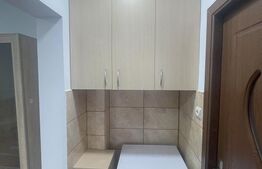 Apartament de vanzare, cu 2 camere semidecomandat, 52 mp, zona ultracentrala