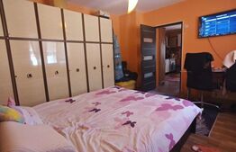 Apartament de vanzare, cu 2 camere, 43 mp, zona centrală 