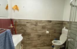 Spațiu comercial, de vanzare, cu 2 camere decomandate, 37 mp, zona Decebal