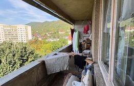 Apartament de vanzare, cu 2 camere semidecomandat, 48 mp, zona Sasar