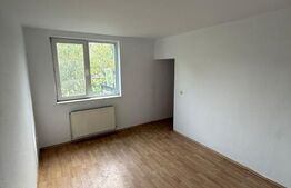 Apartament 3 camere, in casa tip vilă, cu terasă extinsă, grădină + parcare