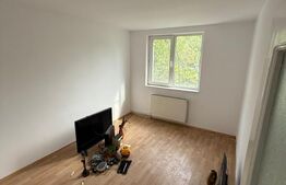 Apartament 3 camere, in casa tip vilă, cu terasă extinsă, grădină + parcare