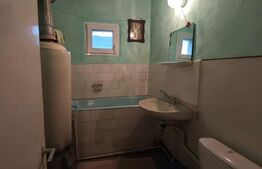 Apartament 2 camere, decomandat, spațios, zonă liniștită, terasă mare și balcon