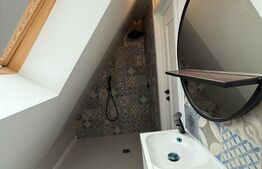 Apartament 2 camere, bloc nou 2024, curte privată și mansardă depozitare-mobilat