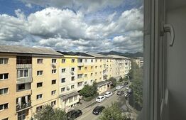 Apartament de vanzare, cu 2 camere, 45 mp, zona Tepes