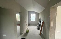 Casă de vânzare — Bargău