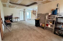 Casă semifinisată cu teren generos – 377 mp utili, 5754 mp teren – ideală pentru