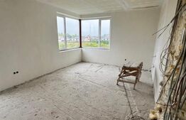 Casă semifinisată cu teren generos – 377 mp utili, 5754 mp teren – ideală pentru