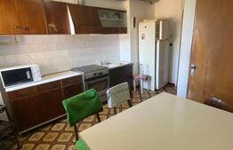 Apartament cu 3 camere, 75 mp, zona Centrala