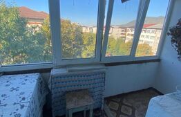 Apartament cu 3 camere, 75 mp, zona Centrala