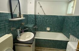 Apartament cu 3 camere, 75 mp, zona Centrala