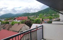 Apartament cu 3 camere, 70 mp, zona Est