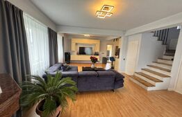 Casă modernă complet renovată, cu curte amenajată și sisteme inteligente