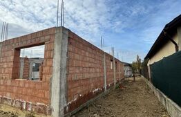 Duplex de vanzare, 124 mp, la rosu 