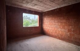 Duplex de vanzare, 124 mp, la rosu 