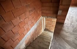 Duplex de vanzare, 124 mp, la rosu sau semifinisat