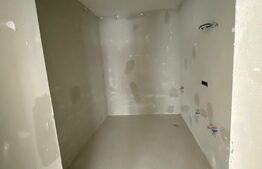 Apartament 3 camere, 88 mp, zona Central 