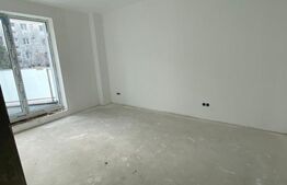 Apartament 3 camere, 88 mp, zona Central 