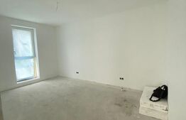 Apartament 3 camere, 88 mp, zona Central 