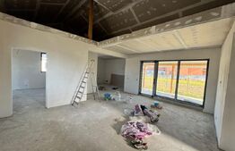 Casă nouă, semifinisata –  aproape de oraș!