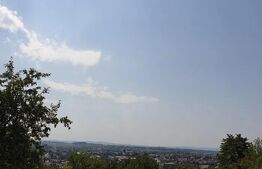 Teren intravilan 10 ari cu priveliște panoramică, – zonă de case, Centru Vechi