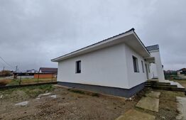 Casă modernă  confortabilă, în Mocira, perfectă pentru familie