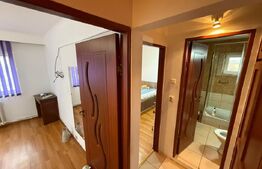 Apartament 3 camere, decomandat, 2 băi, balcon extins cu bucătăria