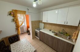 Apartament 3 camere, decomandat, 2 băi, balcon extins cu bucătăria