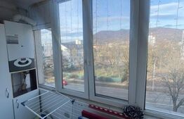 Apartament 3 camere, 60 mp utili, zona Central 