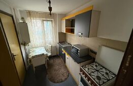 Apartament 2 camere, etaj 1,  balcon, baie cu geam – zona excelentă Săsar