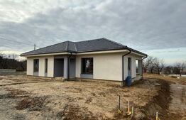 Casă nouă, 114 mp utili, semifinisată – Satul Nou de Jos, tip Mediteranean