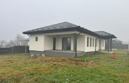 Casă individuală de vânzare – 131 mp construiți, teren 6 ari 