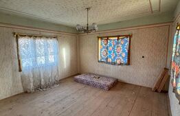 Două case pe același teren, 180 mp utili, 25 ari, Șindrești