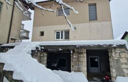 Casă spațioasă în comuna Recea, într-o zonă liniștită și bine poziționata