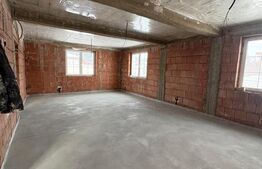 Casă în Tăuții-Măgherăuș – 5 camere, încălzire în pardoseală, teren 6 ari