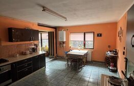 Casă 250 mp în Tăuții Măgherăuș, 6 camere, garaj dublu, solar