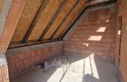 Casă P+M la roșu de vânzare în Catalina – zonă liniștită, locuința ideală