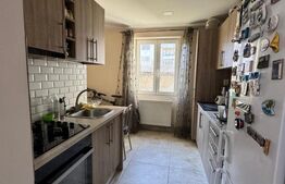 Apartament 3 camere, 89 mp, zona Sasar 