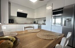 Apartament 3 camere LUX | 2 băi | Terase 60 mp | Parcare