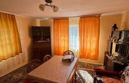 Casă 78 mp, teren 5.8 ari, utilități, zona Ferneziu 