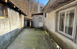 Case aceeași curte– 85 mp utili, zona Valea Borcutului 