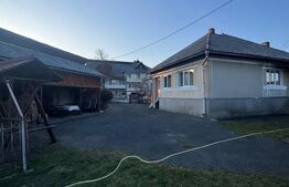Casă 3 camere + 40 ari teren, zonă centrală Târgu Lăpuș