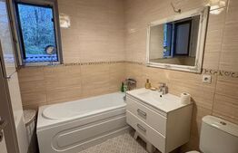 Vilă modernă cu jacuzzi & zonă lounge premium, 900 mp teren