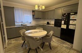 Vilă modernă cu jacuzzi & zonă lounge premium, 900 mp teren