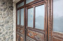 Casă spațioasă cu teren generos, aproape de centrul orașului Târgu Lăpuș 🏡