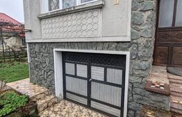 Casă spațioasă cu teren generos, aproape de centrul orașului Târgu Lăpuș 🏡